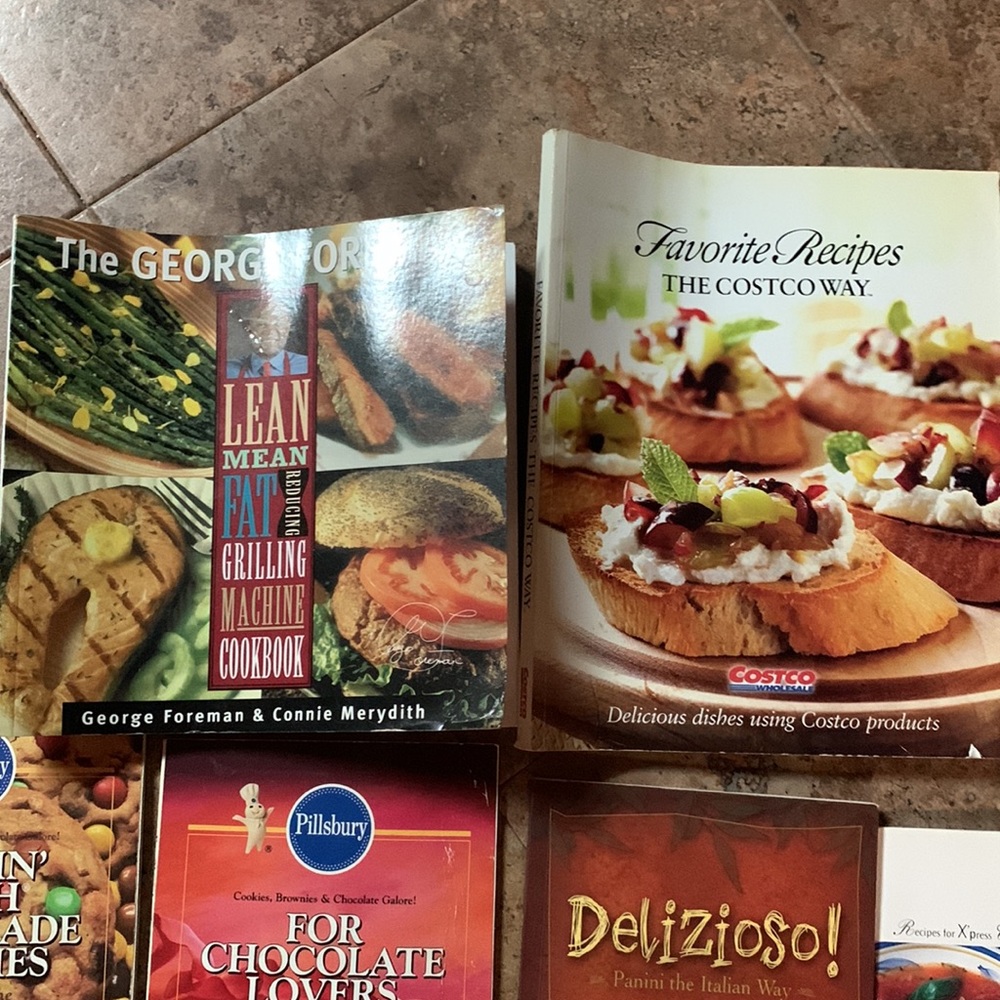 Cookbooks - Picture 2 of 4